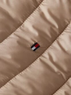 Reversible LW Padded Jacket -Damenbekleidungs Geschäft 03708bfa3a6a955e46596fd618e21a124dae8e58 7200898978 0F8 06