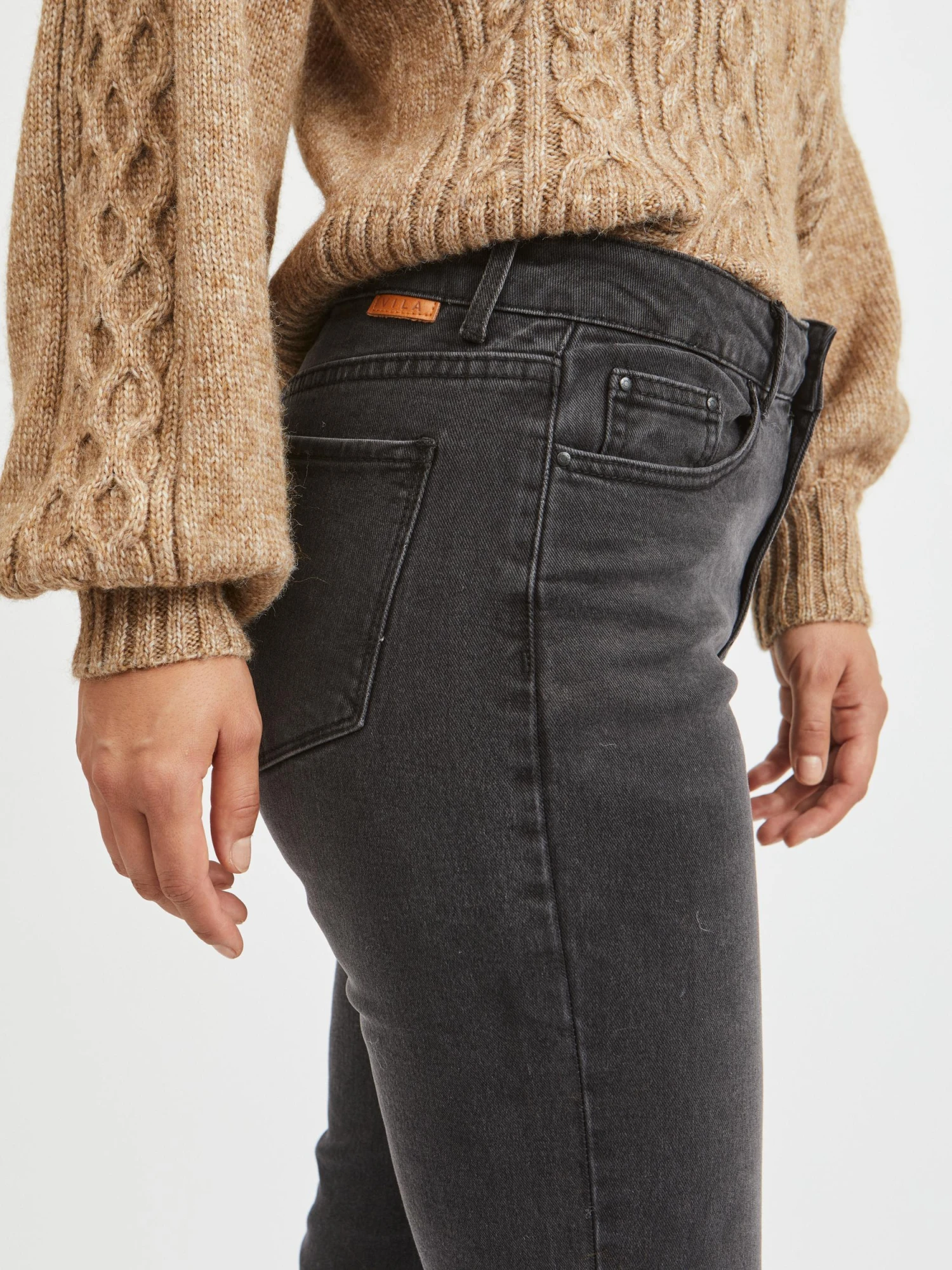 Vila VISTRAY DL RW JEANS BLK/SU- NOOS 7 Vila VISTRAY DL RW JEANS BLK/SU- NOOS – Bild 5