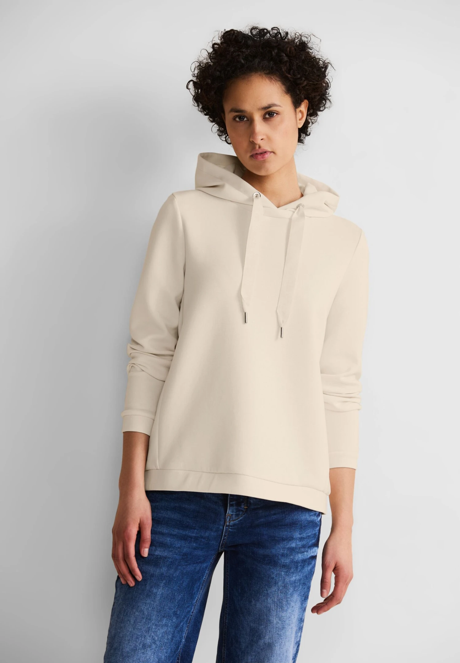 Softes Kapuzen Sweatshirt 4 Softes Kapuzen Sweatshirt – Bild 2