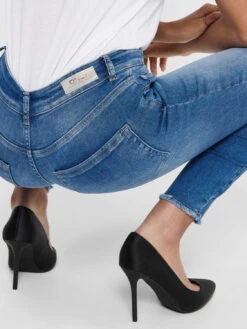 ONLY ONLBLUSH MID SK ANK RAW BB REA12187 15 ONLY ONLBLUSH MID SK ANK RAW BB REA12187 -Damenbekleidungs Geschäft 363d10fbc64ccff692618f980e4cb05ad7e60f77 7200622480 179695 07