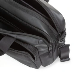 Eastpak Schultertasche "SHELDAN CNNCT" -Damenbekleidungs Geschäft 5745f59165ed344993824d2a25ba9c8c4557d9c1 7200914229 80W1 05