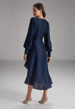 SWING Vokuhila-Kleid Mit Blusigen Ärmeln 15 SWING Vokuhila-Kleid Mit Blusigen Ärmeln -Damenbekleidungs Geschäft 7f953eba56b8bc3a5015e3c0ef59308690e5efe2 7200907542 300 07