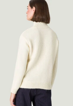 Zero Pullover -Damenbekleidungs Geschäft 84ff9bd2f0a3af5bd16bbd91285d9cf8257b7cc8 7200909869 1056 03