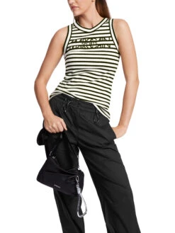 Top 15 Top -Damenbekleidungs Geschäft 8ff97573f96cc68121d3a24e6a71682637783715 7200904424 910 07