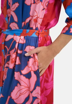 MAXIDRESS W PLACKET AT CF 11 MAXIDRESS W PLACKET AT CF -Damenbekleidungs Geschäft 94a29d00fc977711d2e32a2512f00b96bd084724 7200900162 1449 05