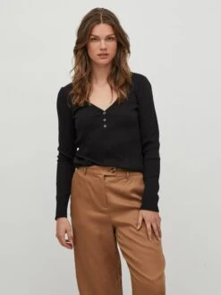 Vila VIBALU V-NECK L/S RIB TOP - NOOS -Damenbekleidungs Geschäft 9f4bebc2736aee0d28e8e15c2912ee6894251ce8 7200822674 178035 03