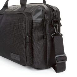 Eastpak Schultertasche "SHELDAN CNNCT" -Damenbekleidungs Geschäft af62fd48c29c266ea710e36f23de22936375ddb6 7200914229 80W1 07